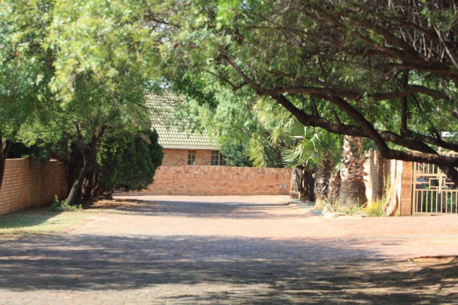 3 Bedroom Property for Sale in Langenhovenpark Free State